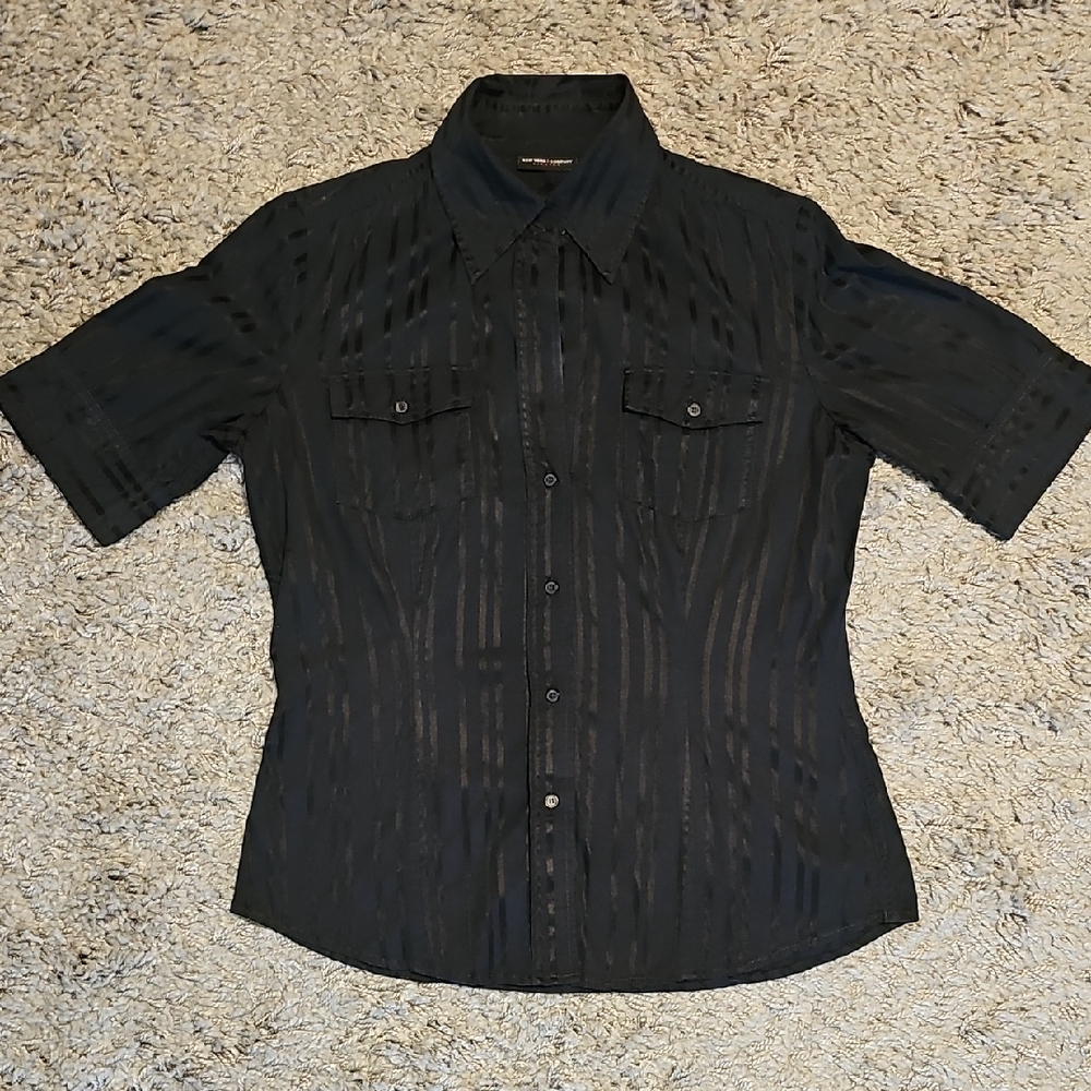 New York & Company Black Sheen Striped Button Down SS Shirt, Med